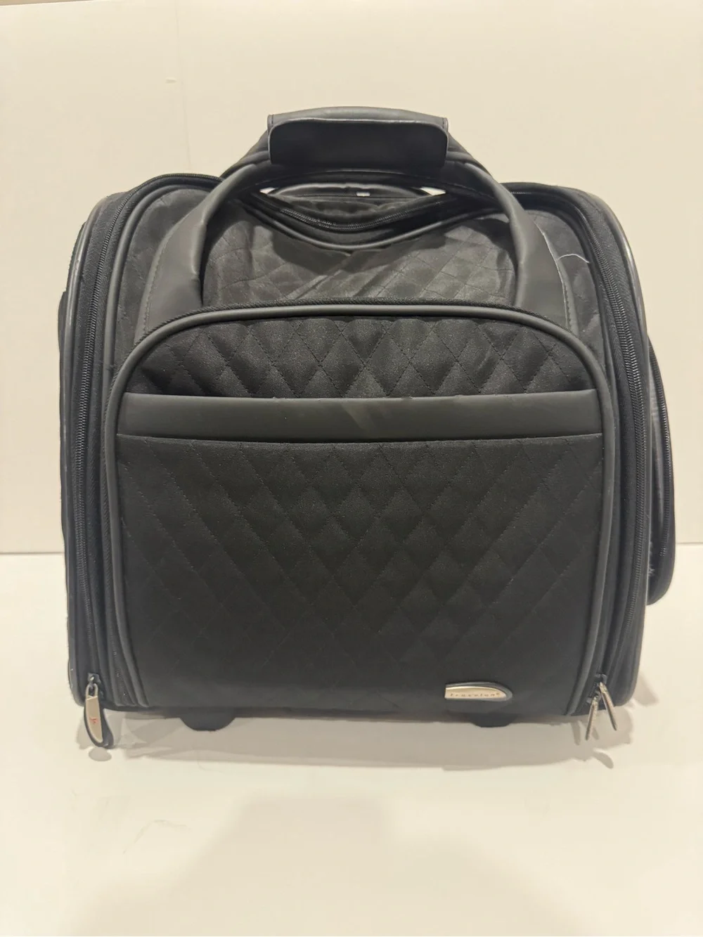 Travelon Wheeled Underseat Carry-on Rolling Luggage Quilted Black Handled